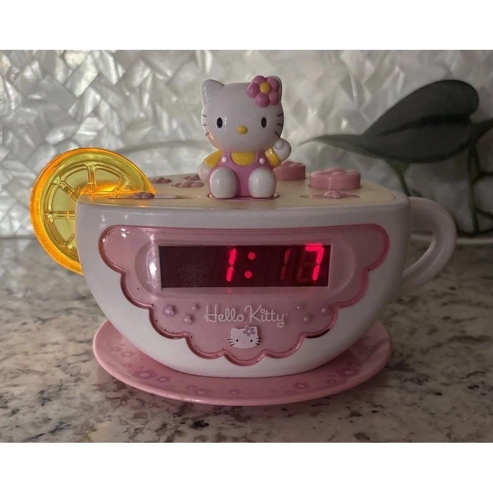 Hello Kitty Tea Cup Alarm Clock Radio Night Light Lemon KT2055 Sanrio READ